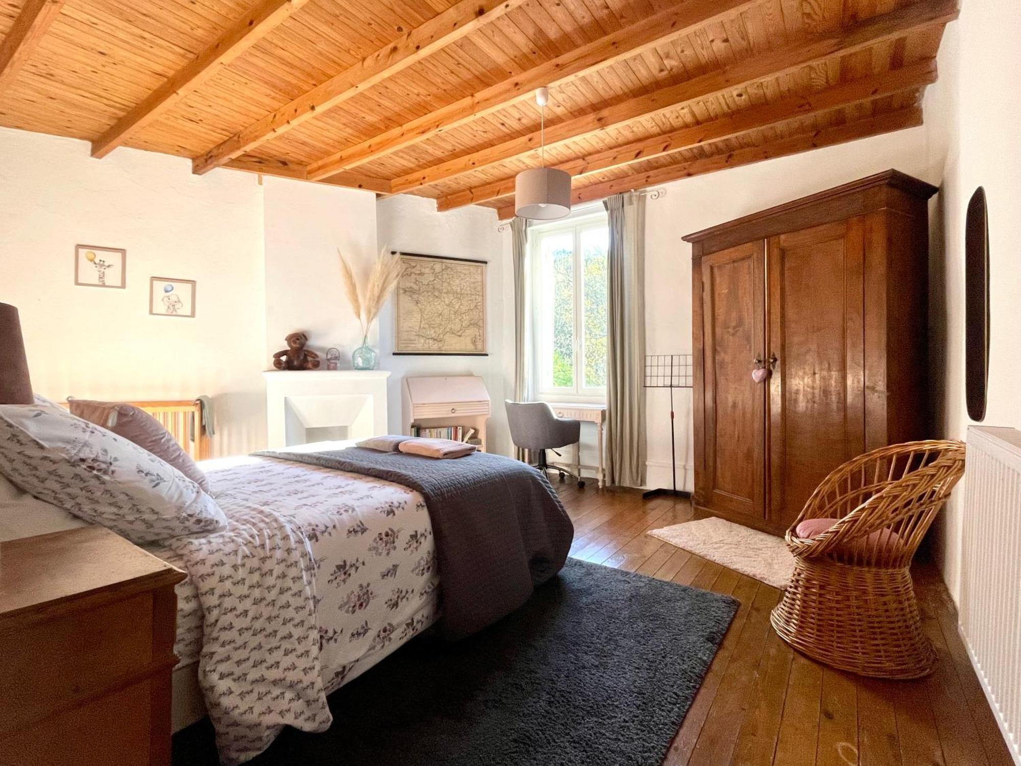 Les Régniers - 1 gîte x4 à 6 et 1 gîte x8 - à réserver ensemble ou séparément Eynesse Esterno foto