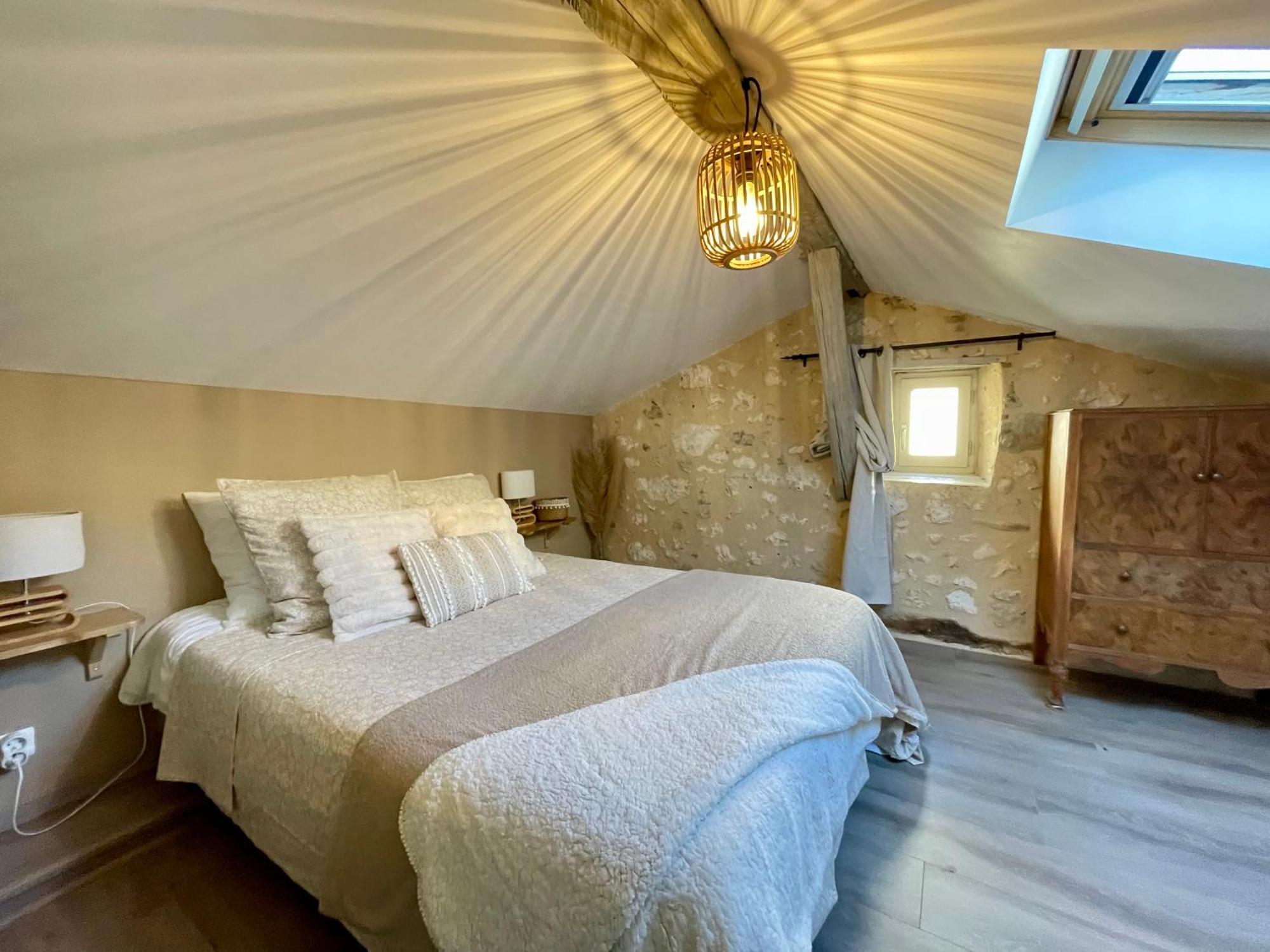 Les Régniers - 1 gîte x4 à 6 et 1 gîte x8 - à réserver ensemble ou séparément Eynesse Esterno foto